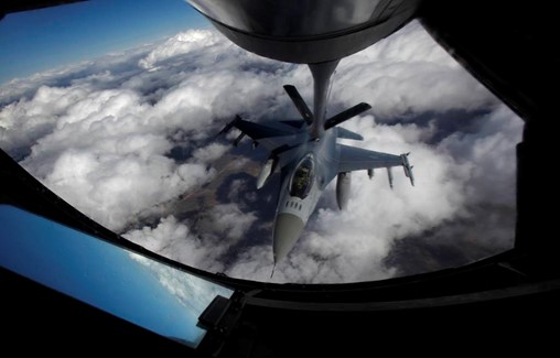 Austin hopes F-16 training for Ukrainian pilots will begin in weeks