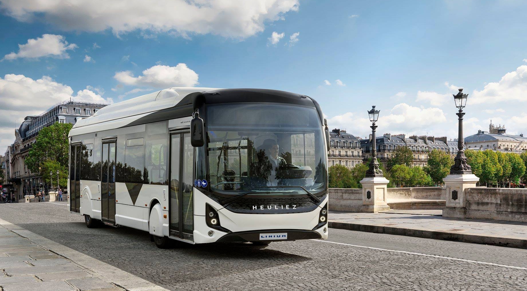 Busworld BUSiness news  37 Heuliez ebuses ordered in the Aix