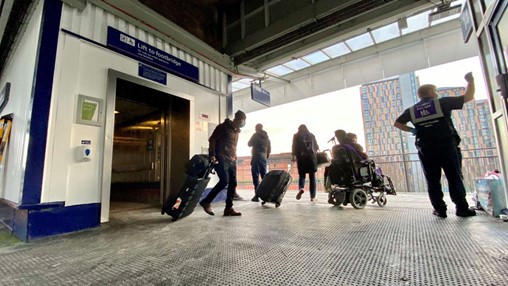 Manchester Piccadilly lift replacement to start this month